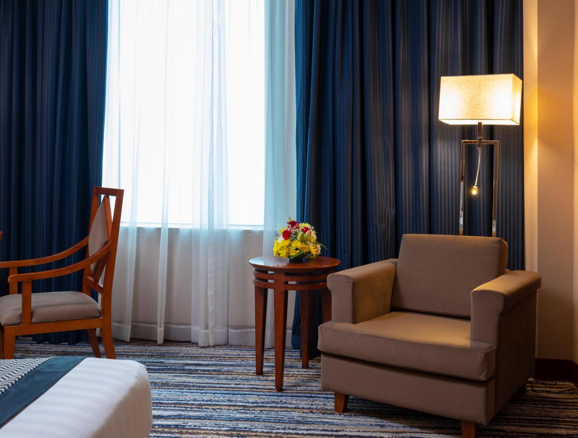 Retaj Al Rayyan Hotel Doha Exterior photo